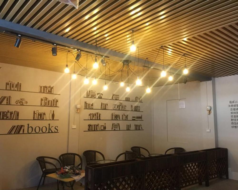 Matte Black Pendant Light — Industrial Statement - LumoTrot
