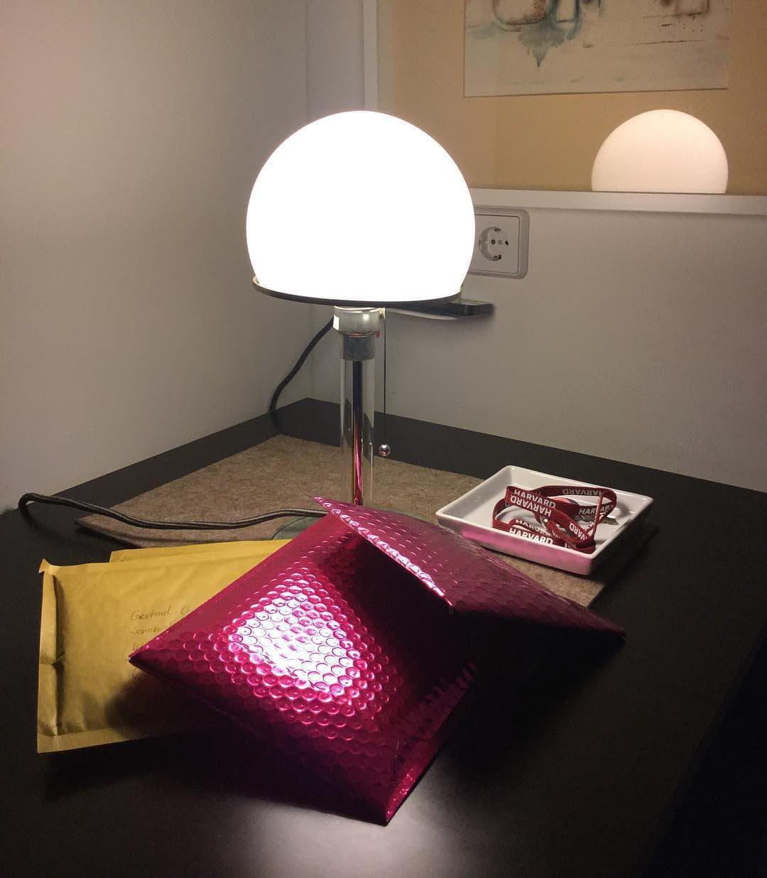 Glass Dome Table Lamp — Radiant Bedside Desk Light - LumoTrot