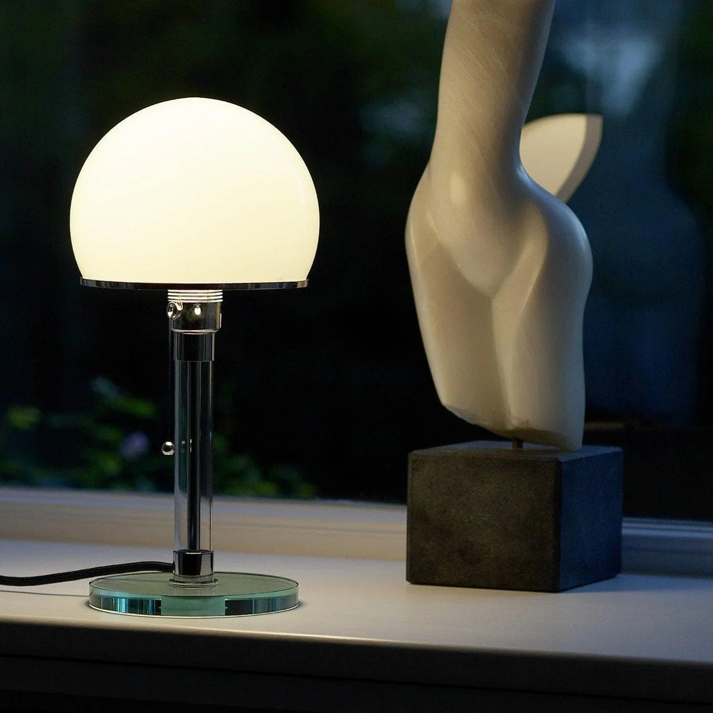 Glass Dome Table Lamp — Radiant Bedside Desk Light - LumoTrot