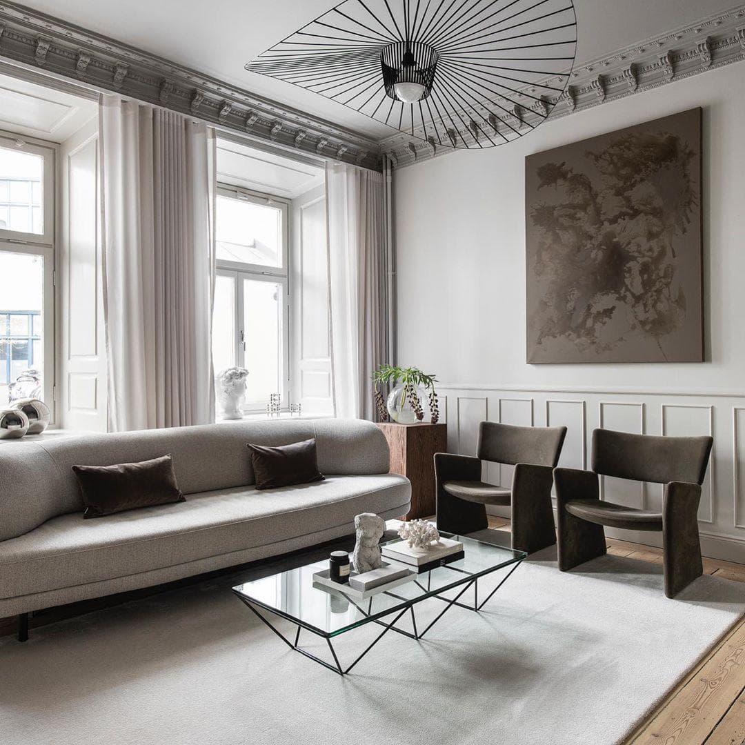Metal Wire Pendant Light — Modern Organic Ambiance