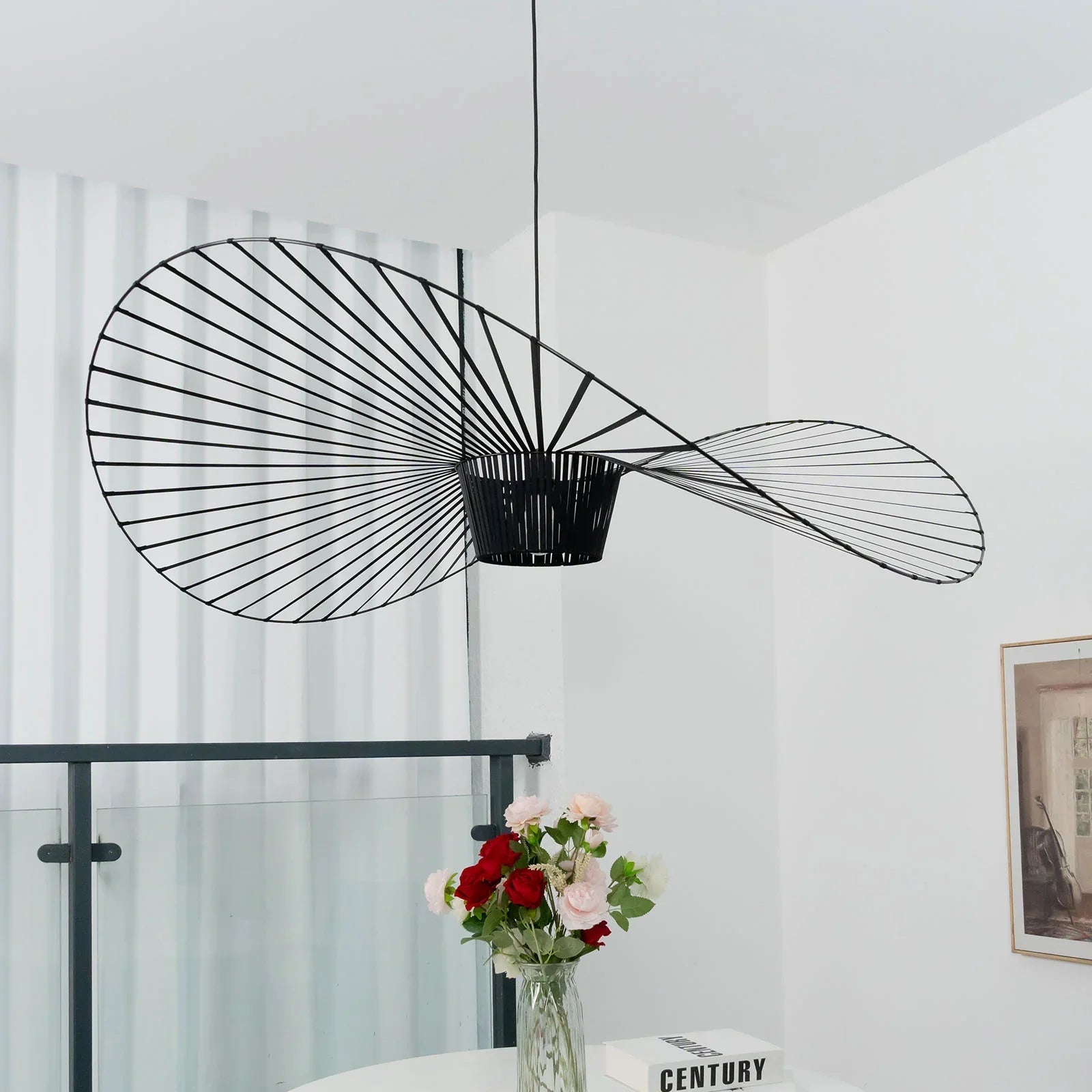 Metal Wire Pendant Light — Modern Organic Ambiance