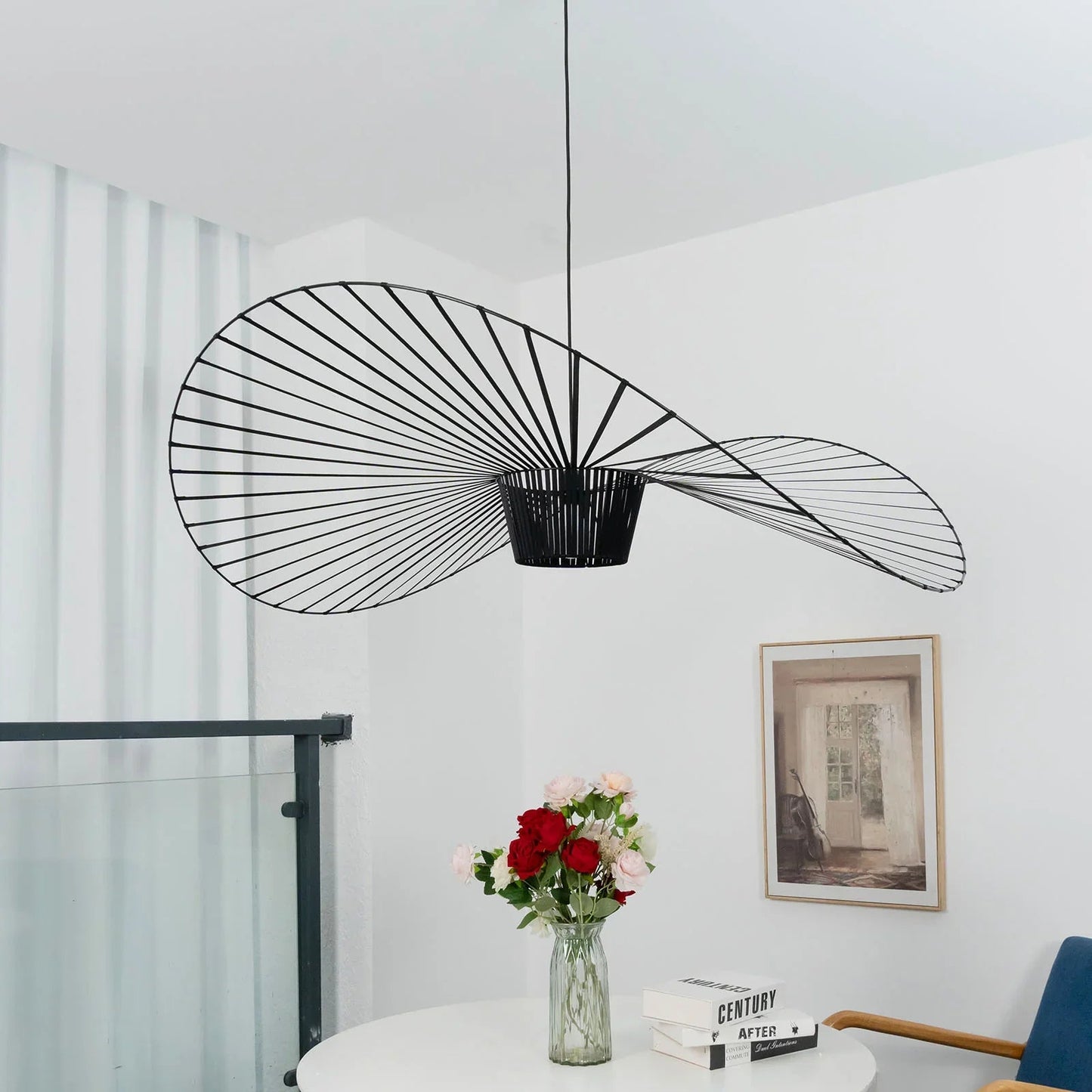 Metal Wire Pendant Light — Modern Organic Ambiance