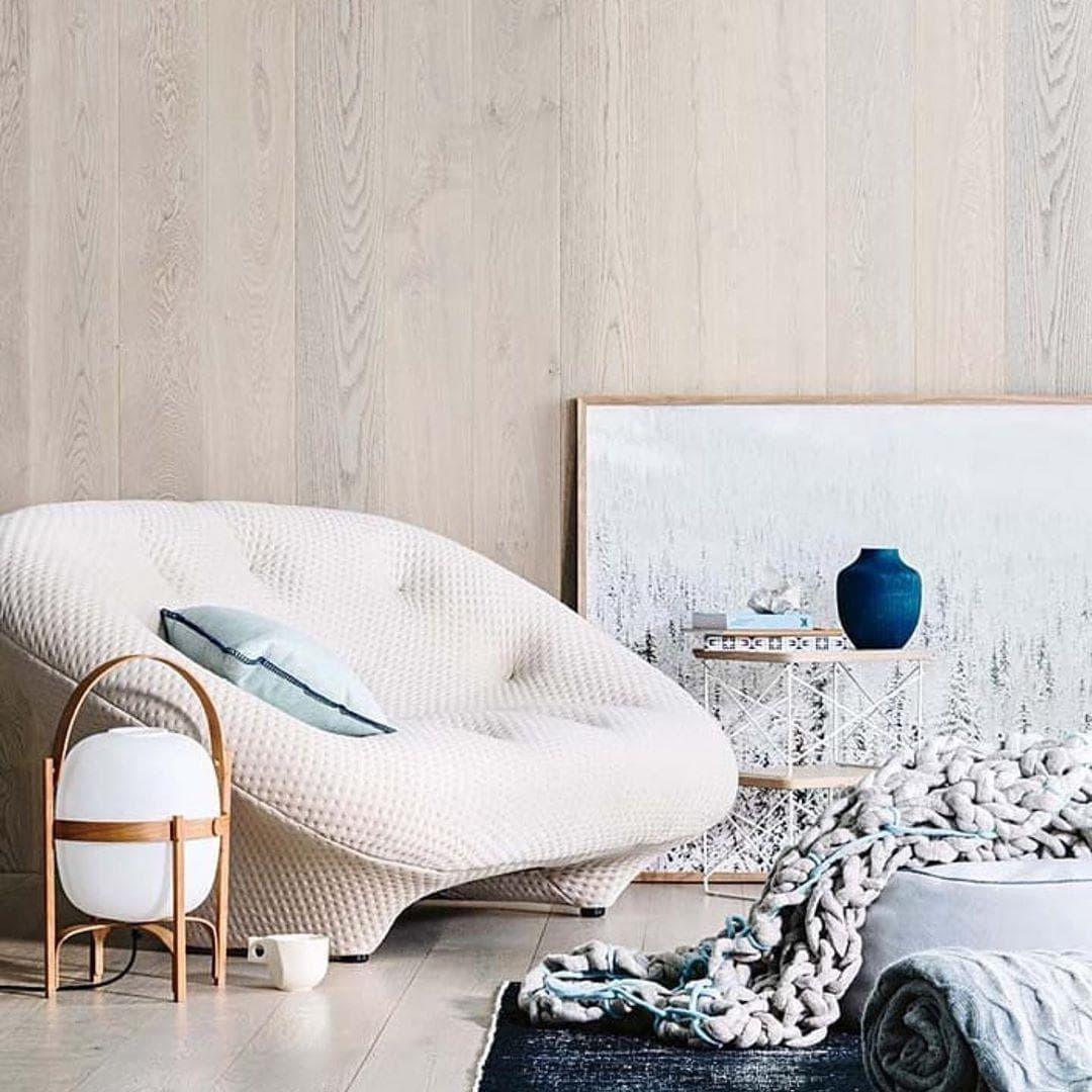 Wood & Glass Lantern Lamp — Soft Ambiance