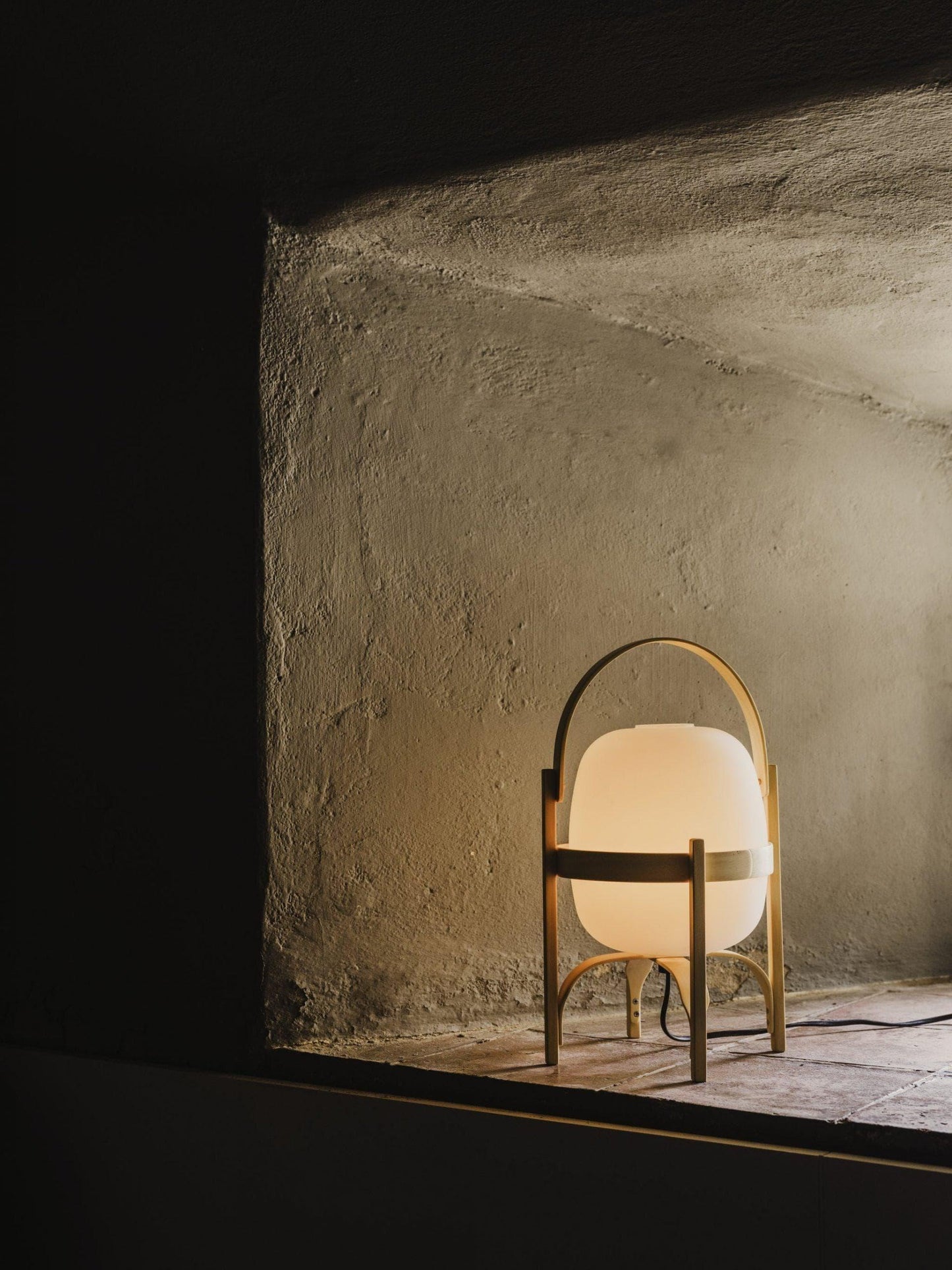 Wood & Glass Lantern Lamp — Soft Ambiance