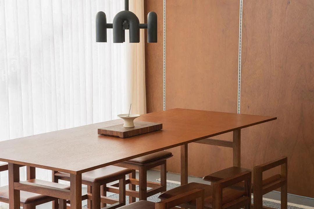 Matte Black Iron Chandelier — Sculptural Statement - LumoTrot