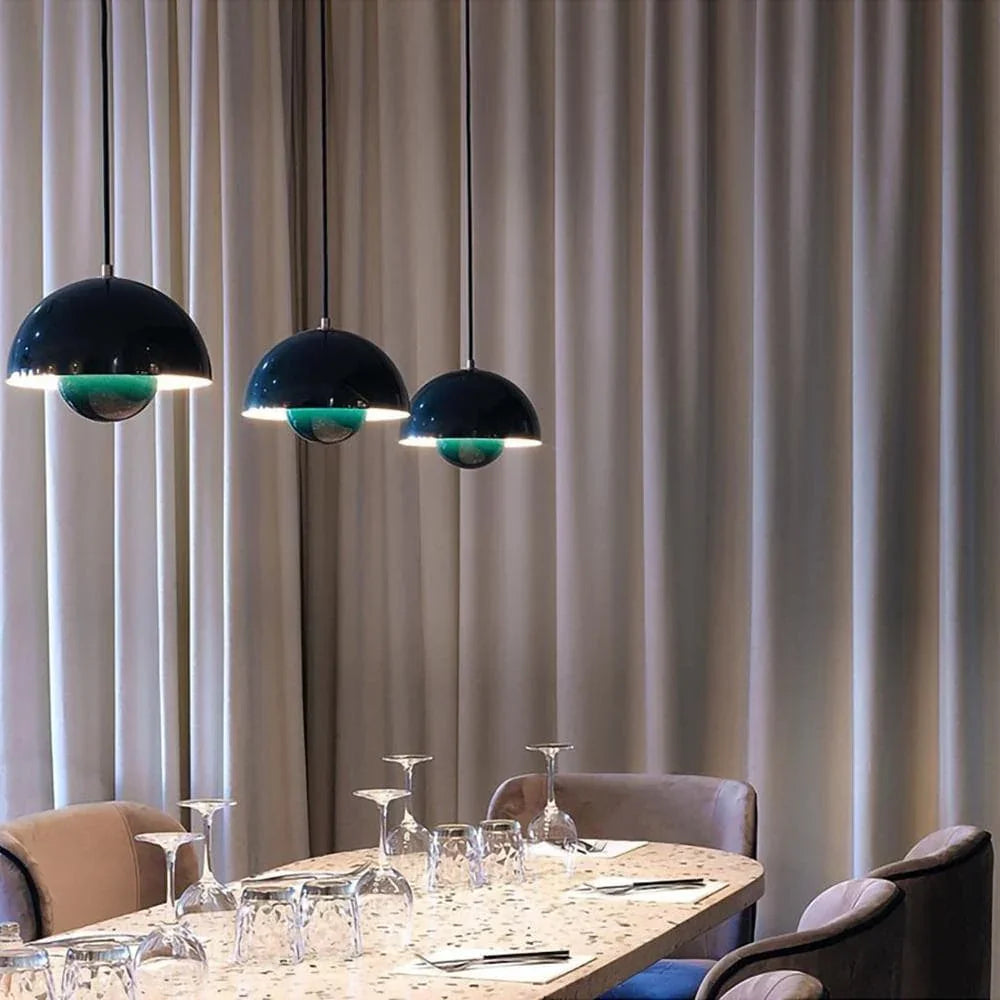 Scale and adjustable cable of the modern pendant light