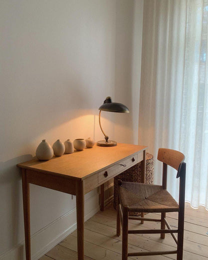 Metal Dome Table Lamp — Mid-Century Modern Accent
