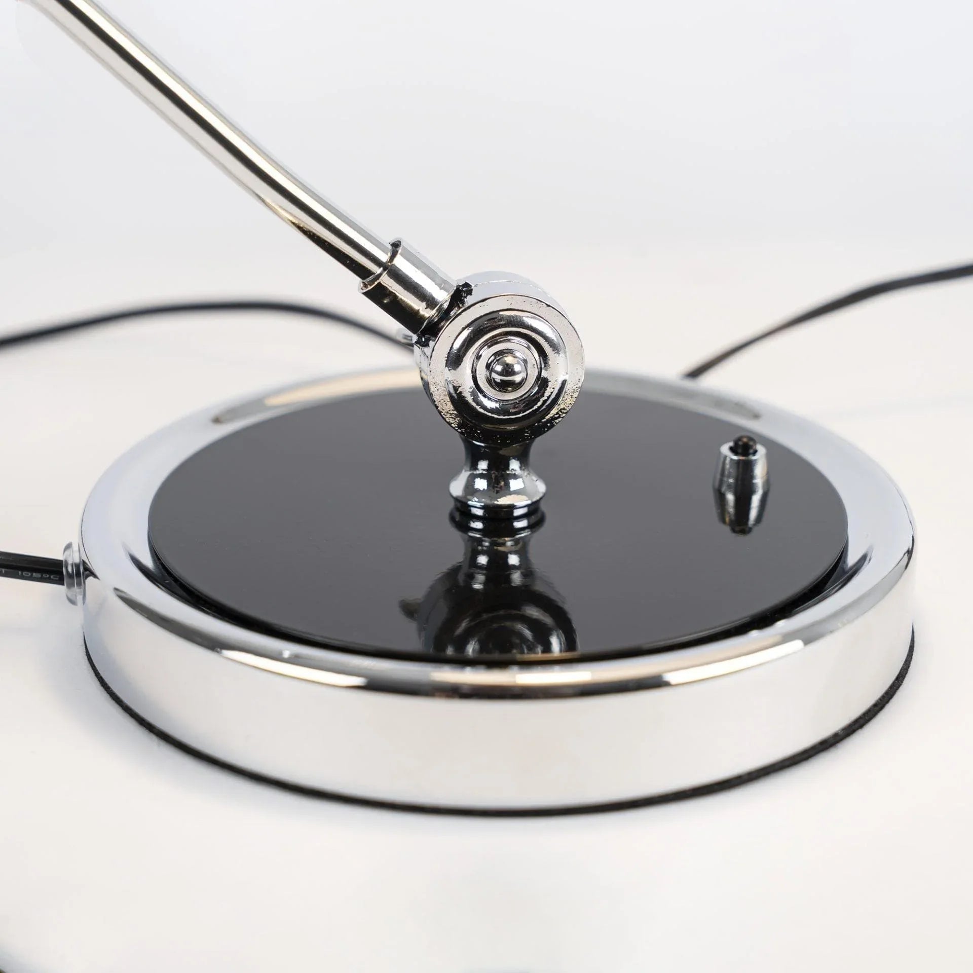 Metal Dome Table Lamp — Mid-Century Modern Desk Light - LumoTrot