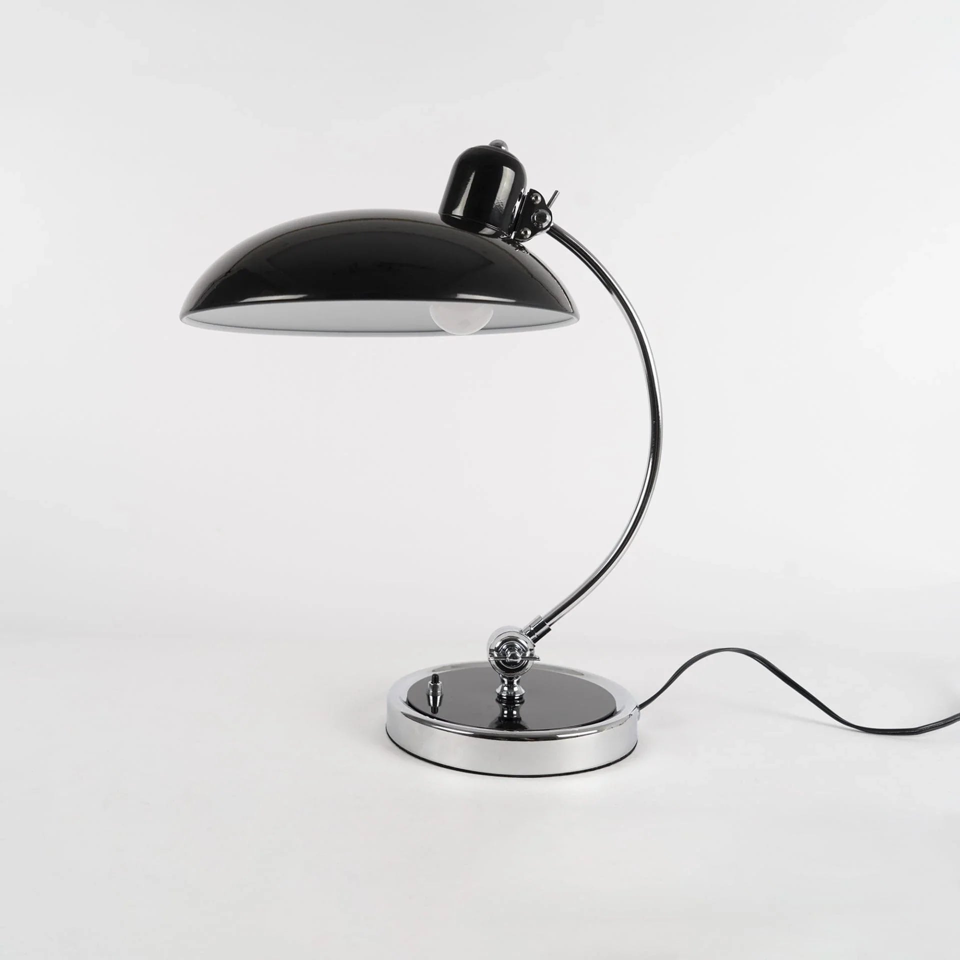 Metal Dome Table Lamp — Mid-Century Modern Desk Light - LumoTrot
