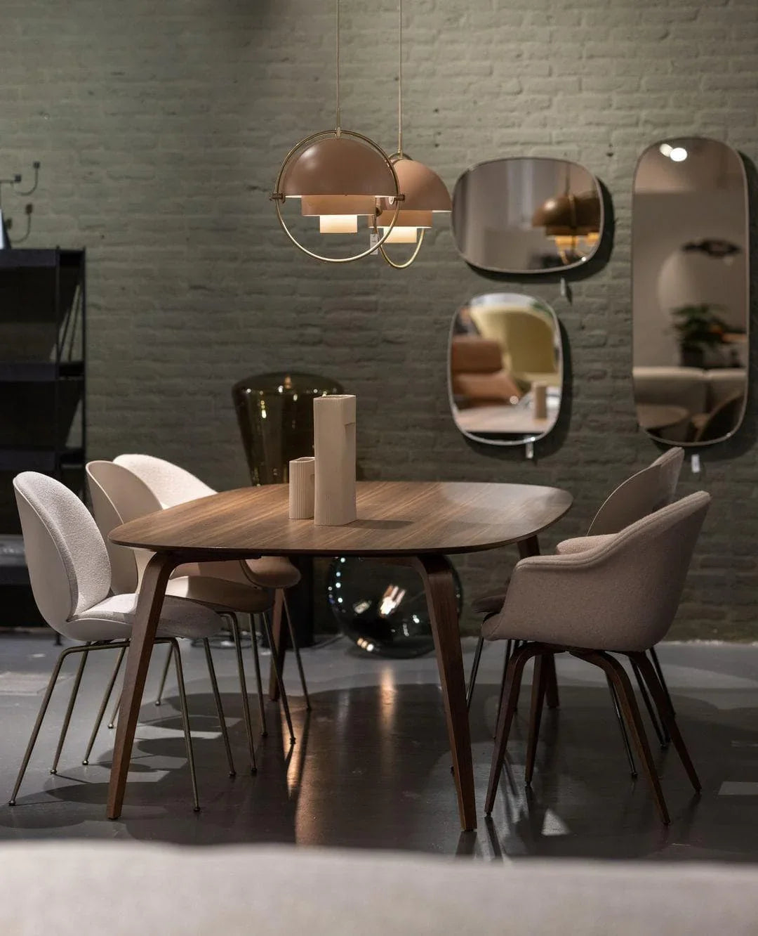 Brass Pendant Light — Modern Statement Ambiance