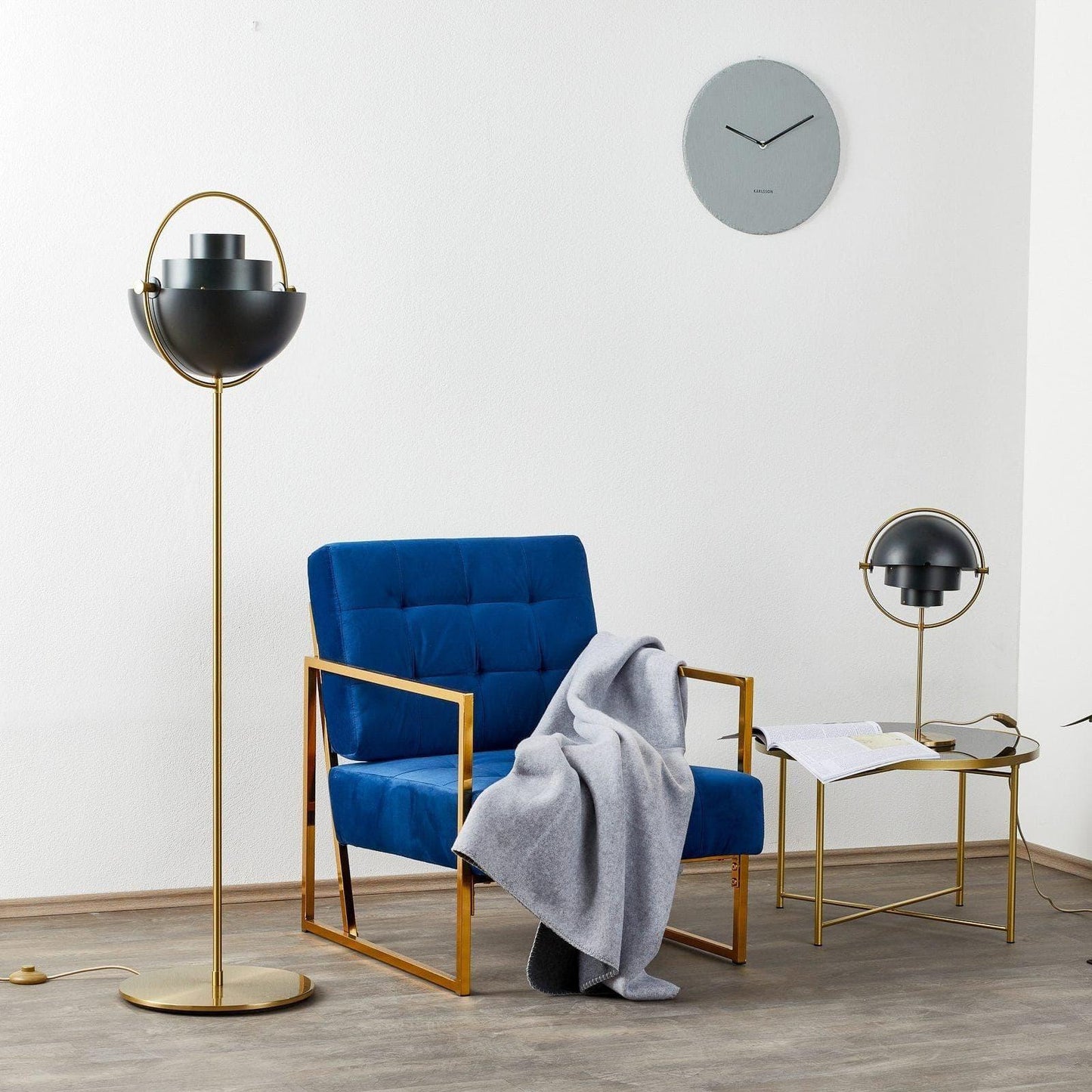 Brass Globe Table Lamp — Mid-Century Modern Ambiance - LumoTrot