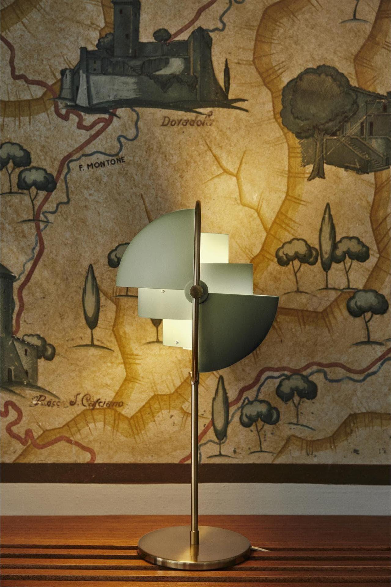 Brass Globe Table Lamp — Mid-Century Modern Ambiance