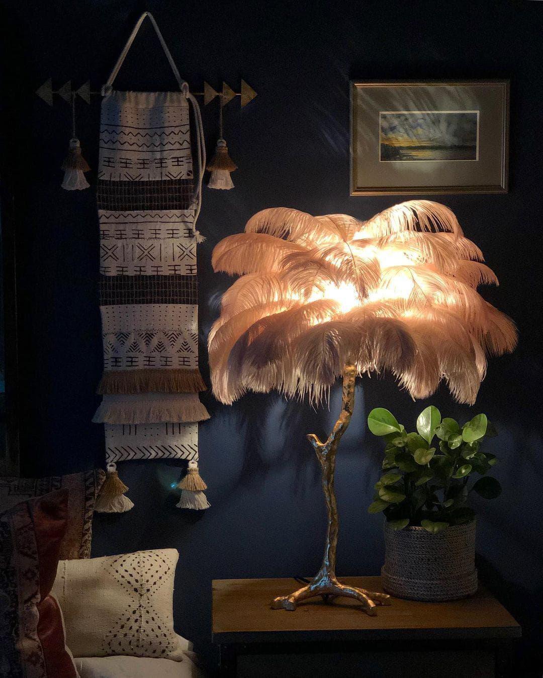 Ostrich Feather Table Lamp — Glamorous Statement Piece - LumoTrot