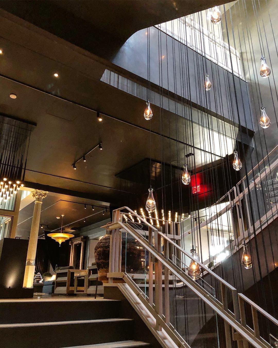 Raindrop Linear Chandelier - LumoTrot