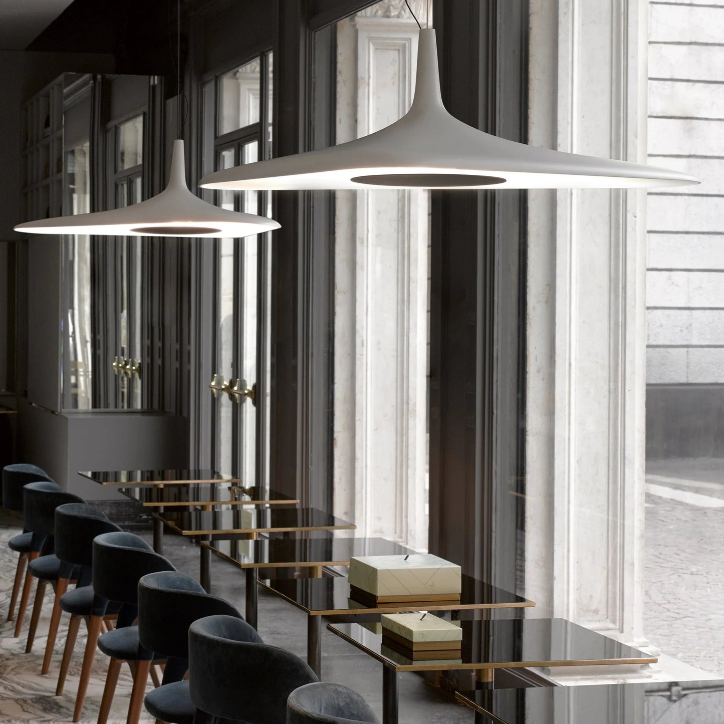 Metal Disc Pendant Light — Modern Minimalist Ambiance - LumoTrot