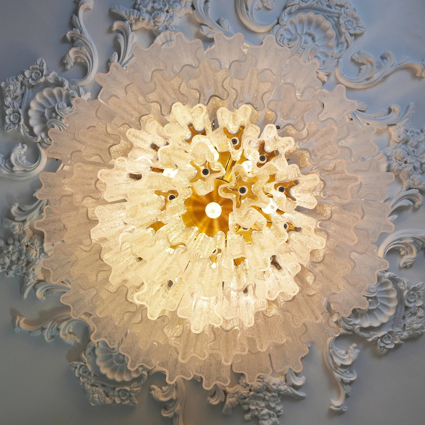 Textured Glass Ceiling Light — Art Deco Elegance - LumoTrot