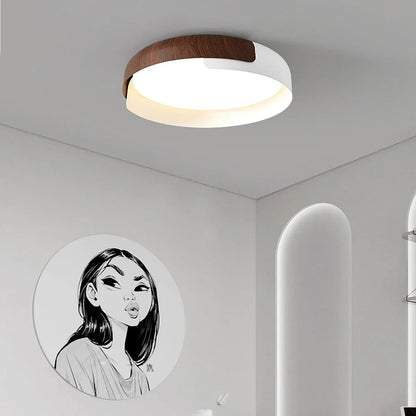 Wood Grain Effect Ceiling Light — Modern Ambiance